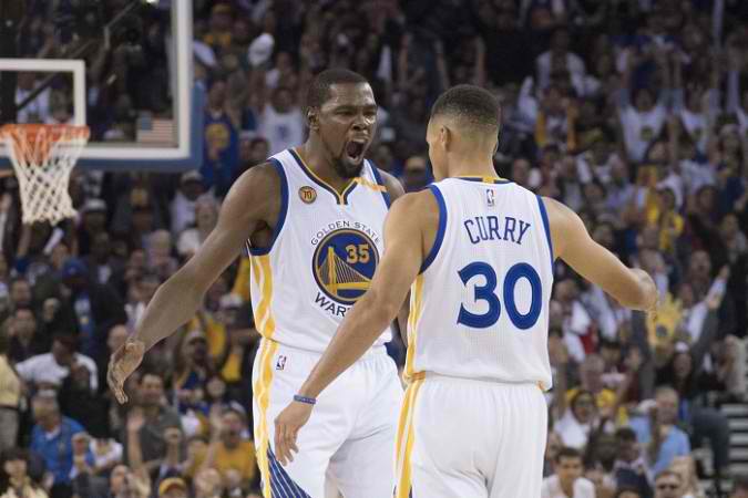 Durant leads Warriors in a blowout, hand Thunder first loss of the season