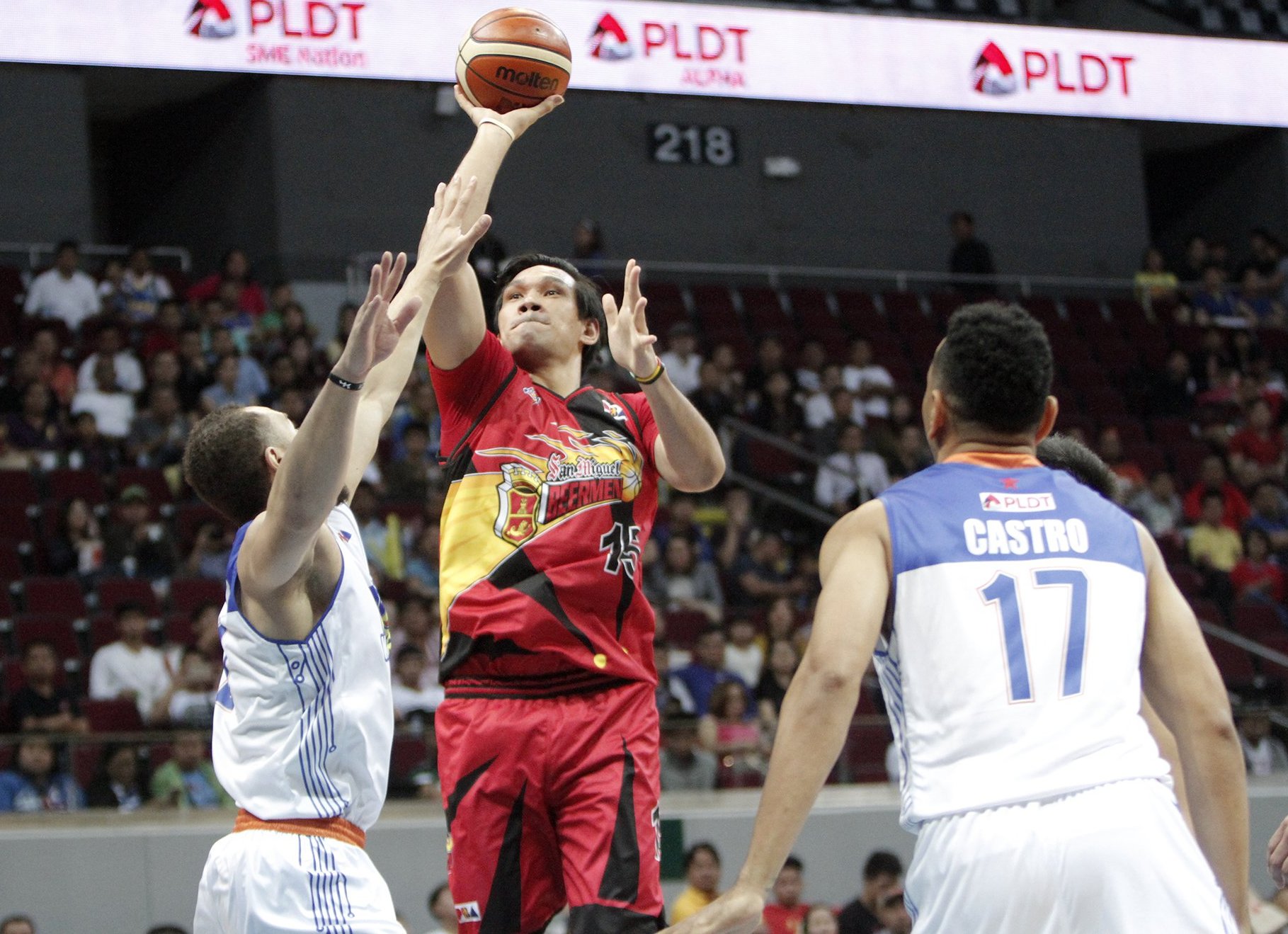 Fajardo explode in game 6, with 23pts and 21 rebound
