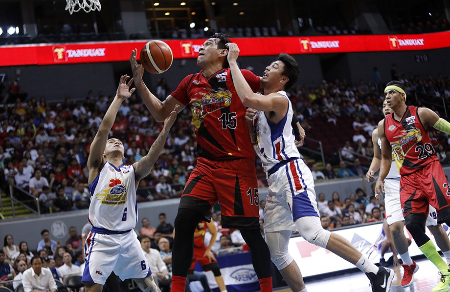 June Mar Fajardo going for a layup during game 5 of their finals against Magnolia Hotshots